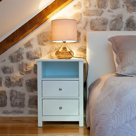 Hedera Estate, Hedera A31 *